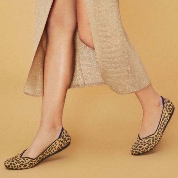 Rothy's *Retired* The Flat: Tan Leopard with Blue & Red Accents Size 6 Like New - Picture 2 of 11